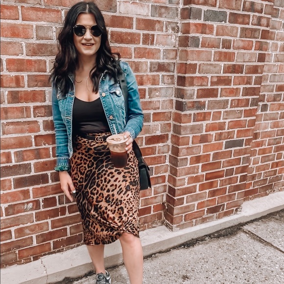 Meet your Posher - Picture 4 of 6